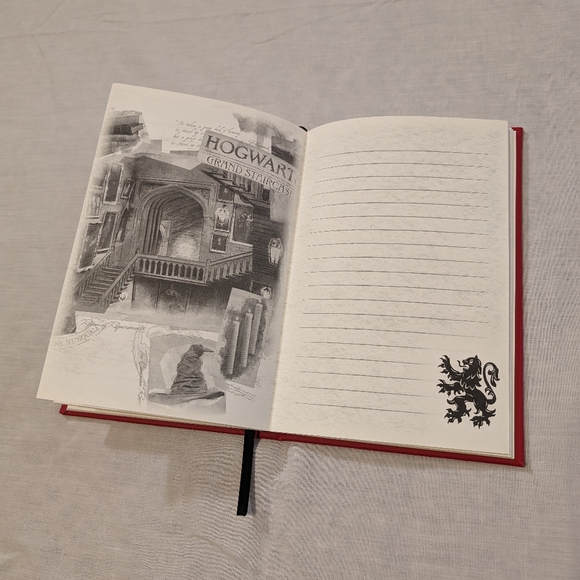 Harry Potter Platform 9 3/4 Journal with Pictures - Picture 8 of 9